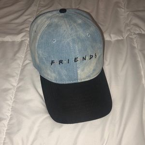 🔥Urban outfitters “Friends” Dad hat
